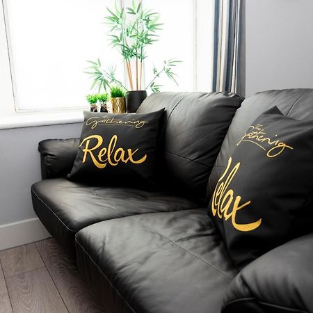 Wrexham Central Stay Apartment Seven Екстер'єр фото