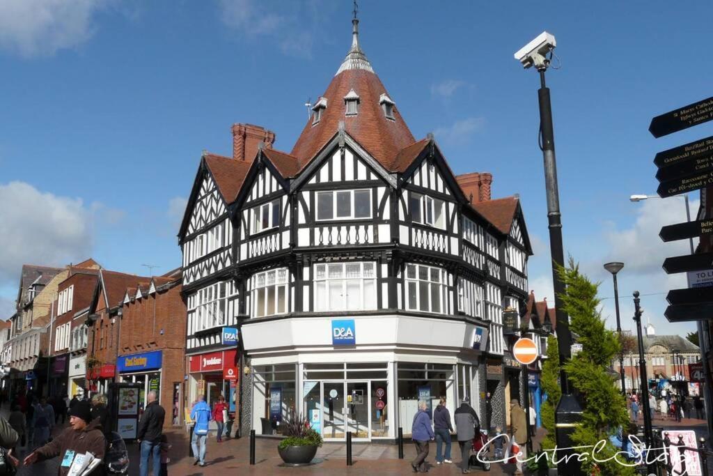 Wrexham Central Stay Apartment Seven Екстер'єр фото