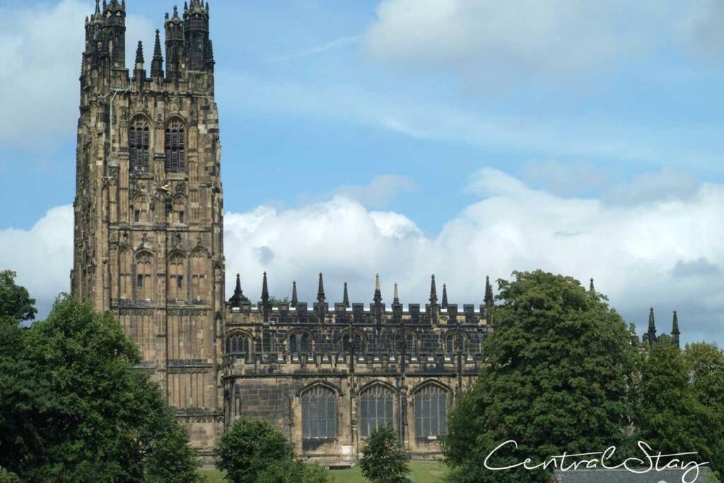 Wrexham Central Stay Apartment Seven Екстер'єр фото