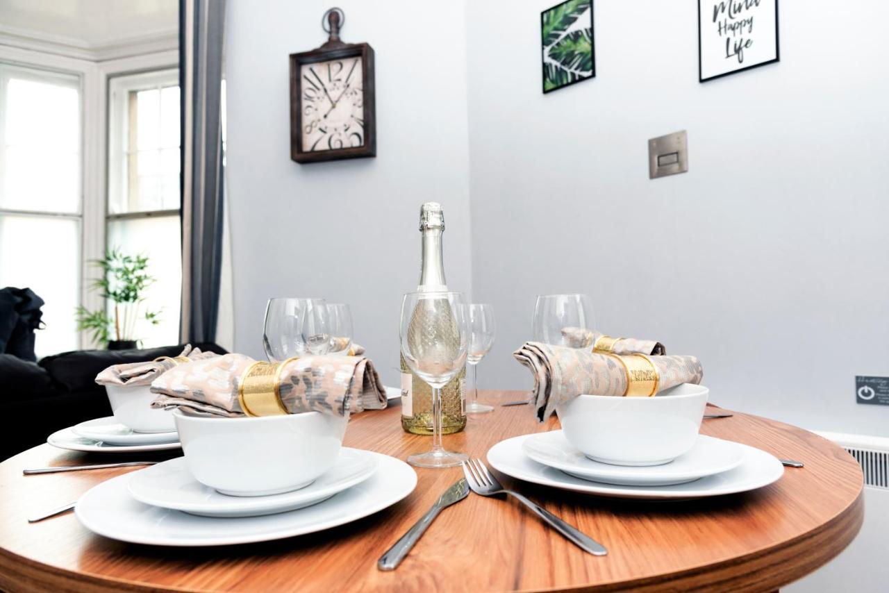 Wrexham Central Stay Apartment Seven Екстер'єр фото