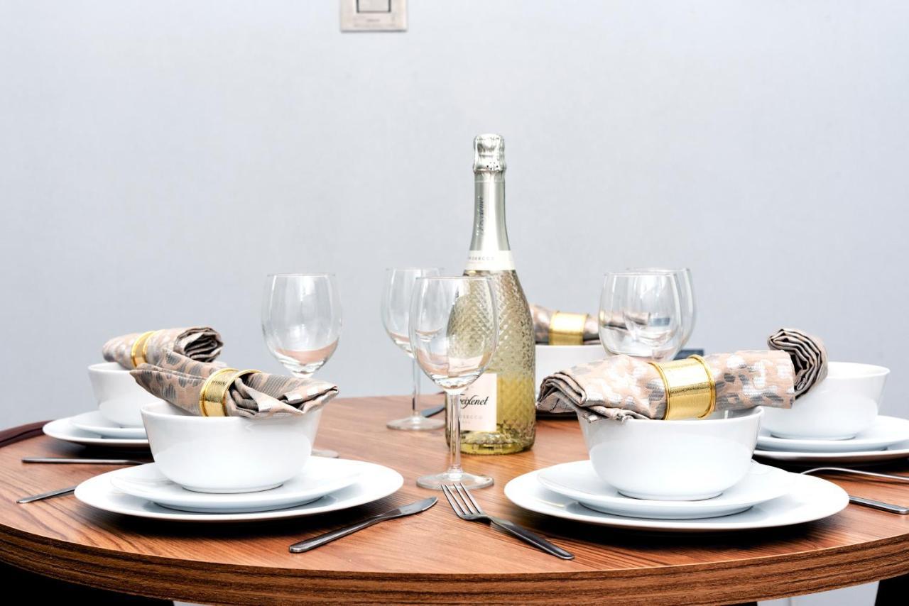 Wrexham Central Stay Apartment Seven Екстер'єр фото